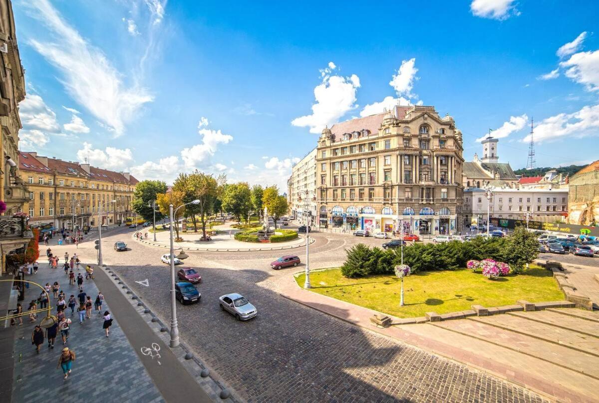 Апартаменти З Балконом На Центр Львова Exterior photo