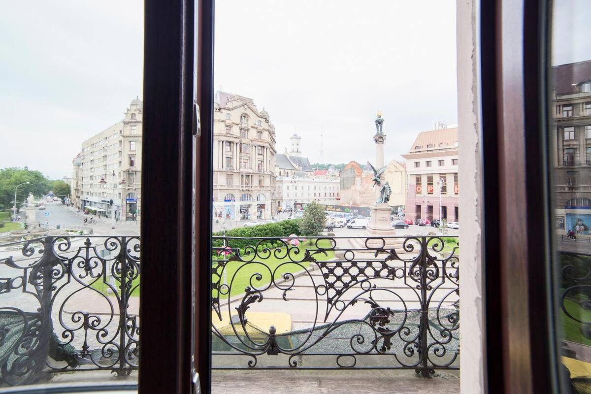 Апартаменти З Балконом На Центр Львова Exterior photo
